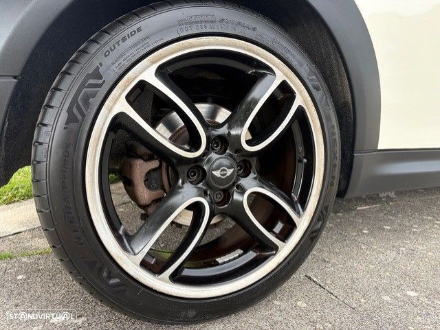 MINI 3 Portas One D - 12