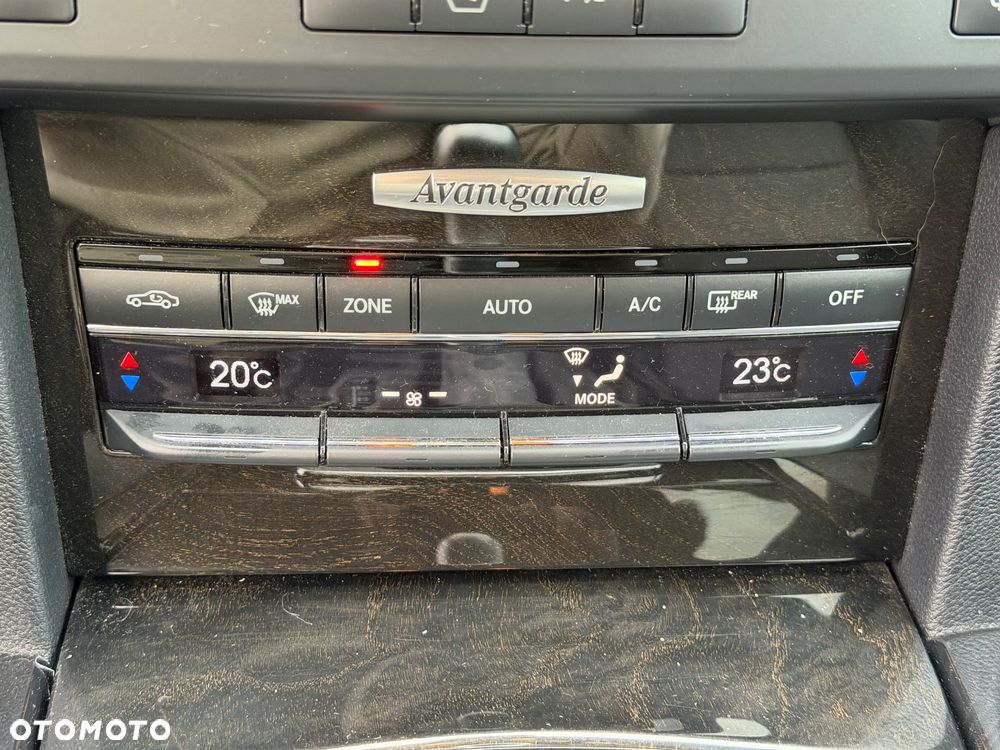 Mercedes-Benz Klasa E - 22