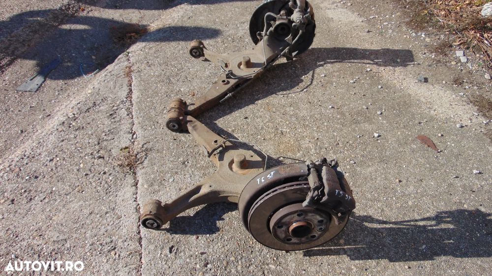 Fuzete spate+etrieri spate VW Transporter T5 2.0 an 2009-2015 - 2