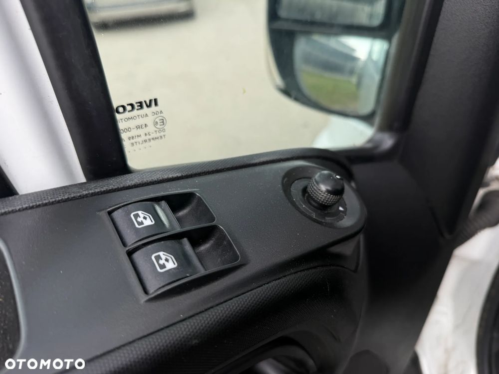 Iveco Daily 35S12 - 12