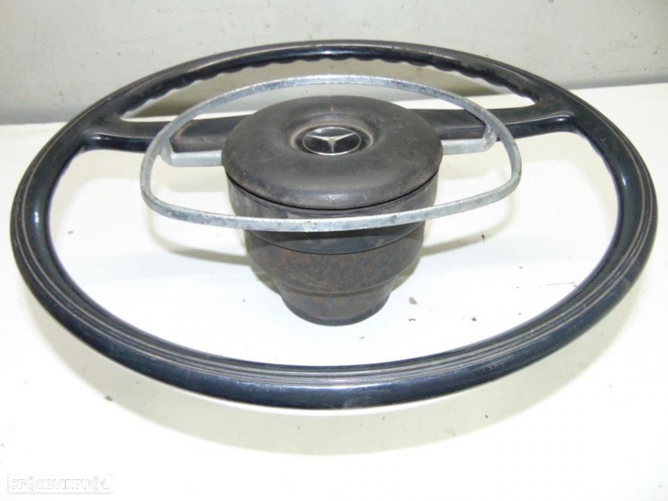 Mercedes antigo volante - 2