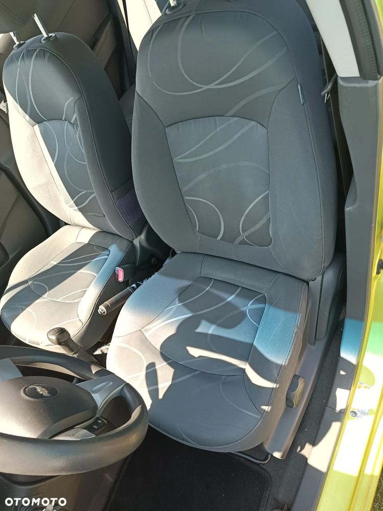 Chevrolet Spark 1.2 LS+ - 32