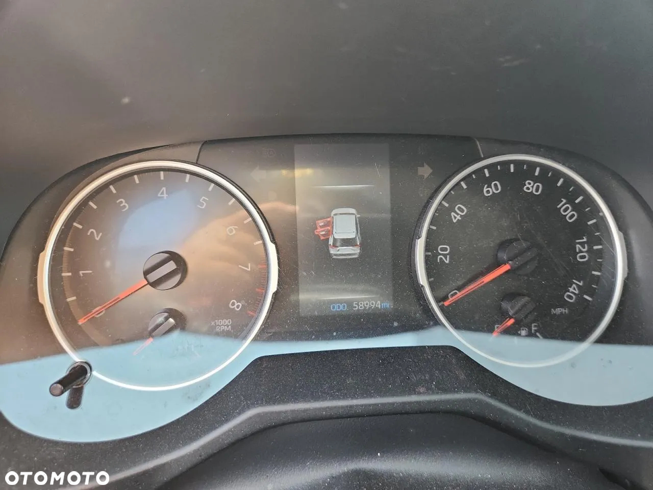 Toyota RAV4 - 10