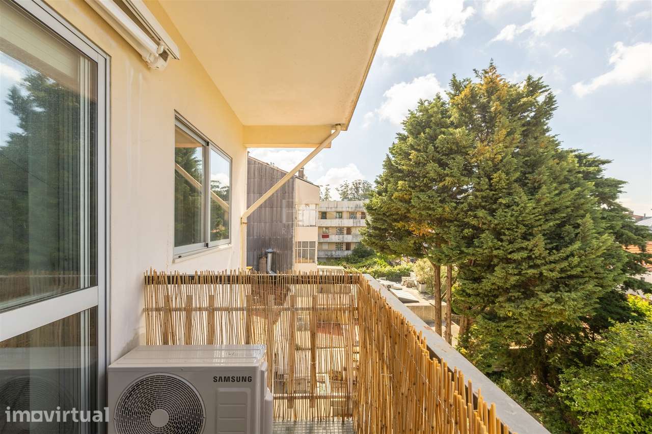 Apartamento T1 com Varanda junto à Praça Velasquez - Grande imagem: 4/27
