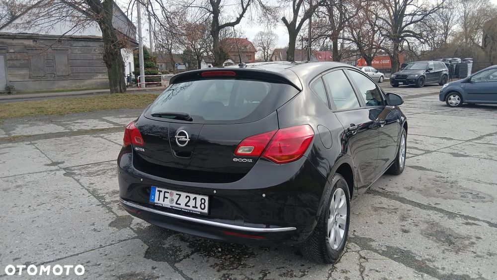 Opel Astra - 9