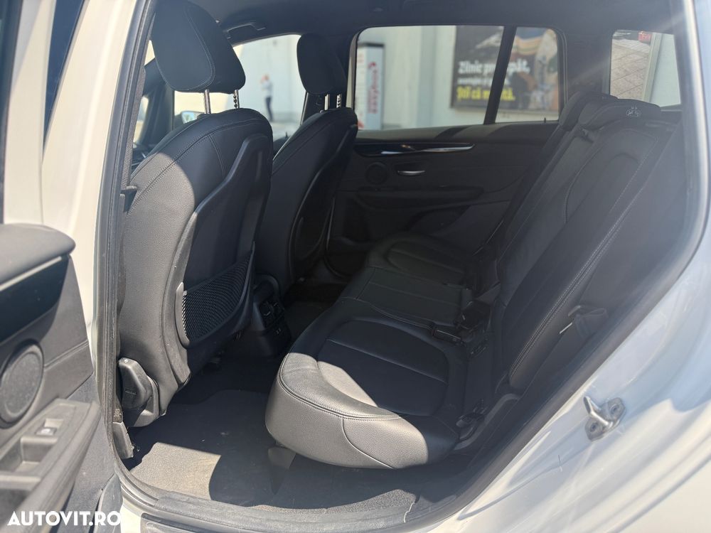 BMW Seria 2 216d Aut. Luxury Line - 9