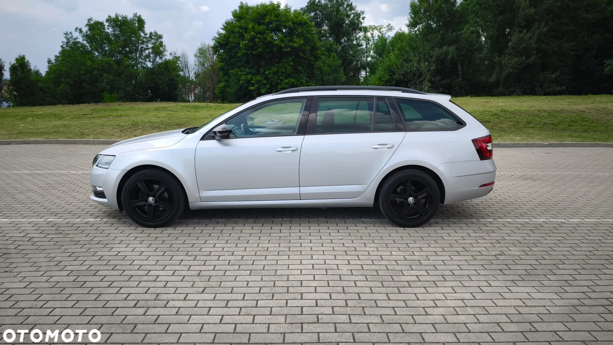 Skoda Octavia 2.0 TDI (Green tec) DSG Ambition - 11