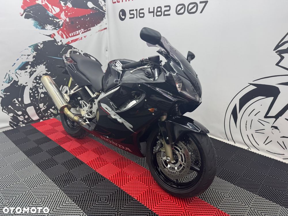 Honda CBR - 3