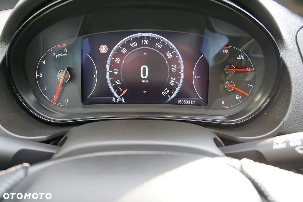 Opel Insignia - 21