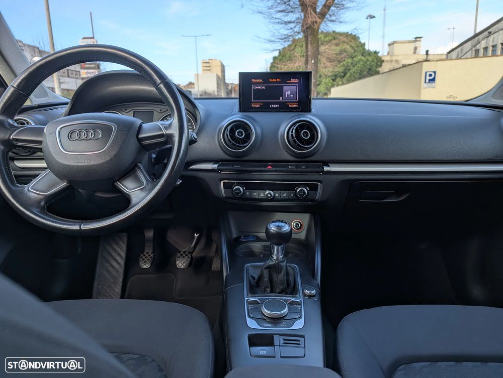 Audi A3 Sportback 1.6 TDI Attraction - 16