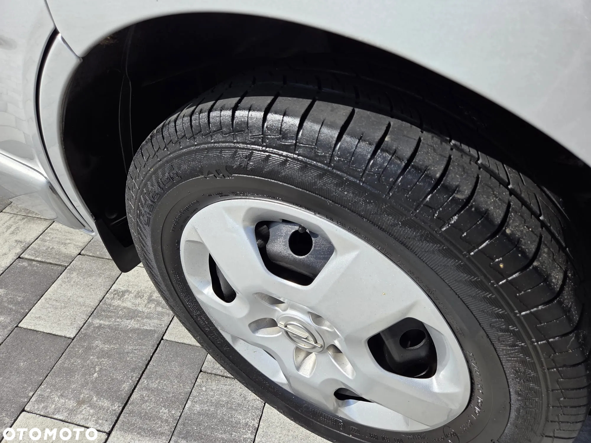 Opel VIVARO LONG FULL OPCJA KLIMA ORYGINAŁ LAKIER ZADBANY PO WYMIANACH - 10