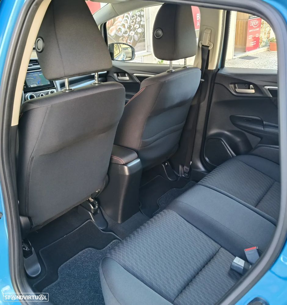 Honda Jazz 1.5 i-VTEC Dynamic+Conn.Navi - 28