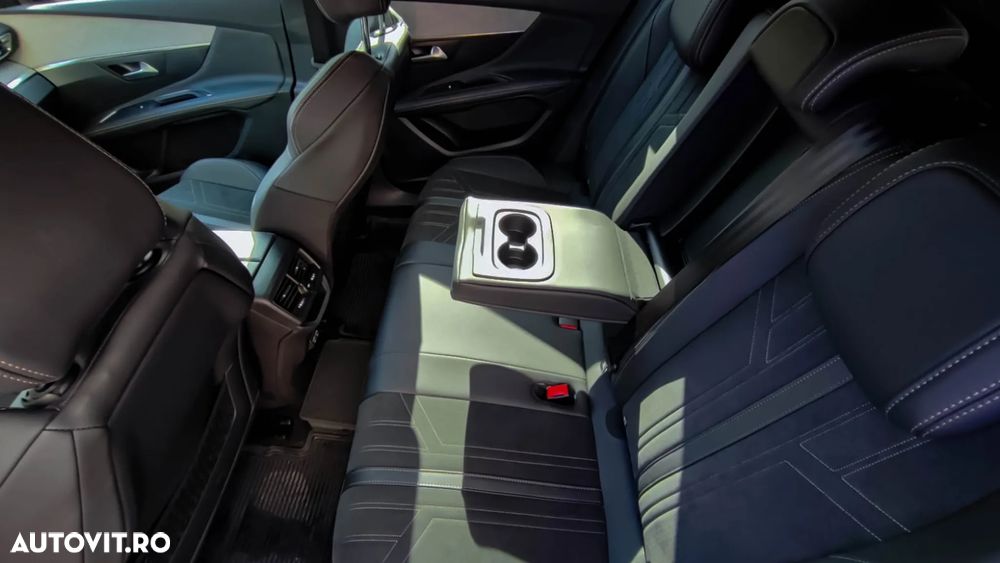 Peugeot 3008 1.6 PureTech Turbo S&S EAT8 GT-Line - 11