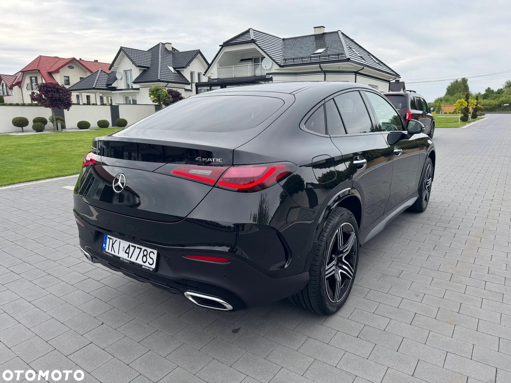 Mercedes-Benz GLC Coupe 300 de PHEV 4-Matic AMG Line - 3