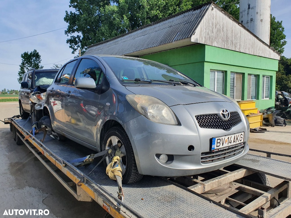 Dezmembrez Toyota Yaris motor 1.4 d-4d 66kw 90cp 1ND-TV dezmembrari cutie de viteze manuala 5+1 usa stanga dreapta - 2
