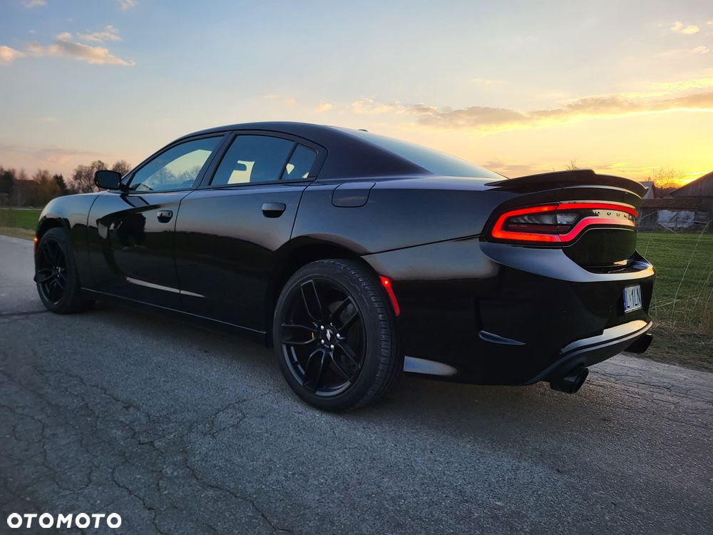 Dodge Charger - 5