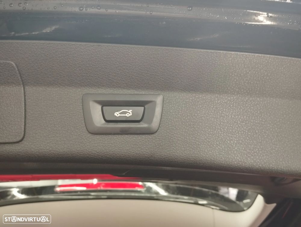 BMW 216 Gran Tourer d - 12