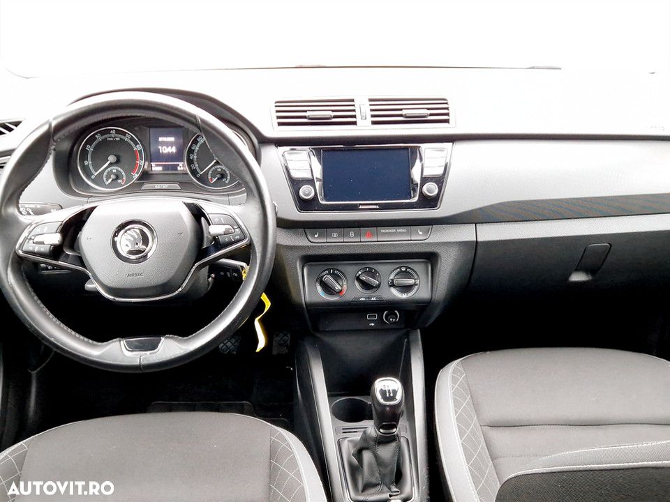 Skoda Fabia - 11