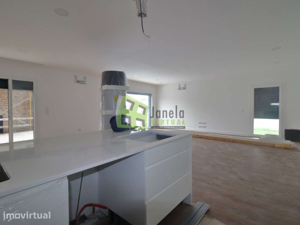 Moradia Isolada Térrea T3 com Piscina - Azeitão - Grande imagem: 3/24