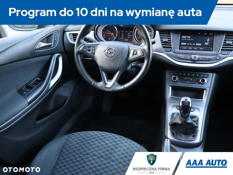 Opel Astra - 8