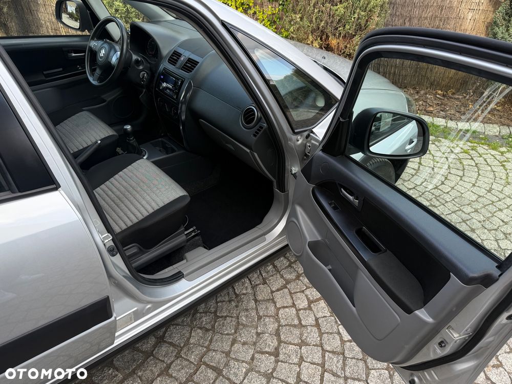 Suzuki SX4 1.6 VVT 4x4 Comfort - 30