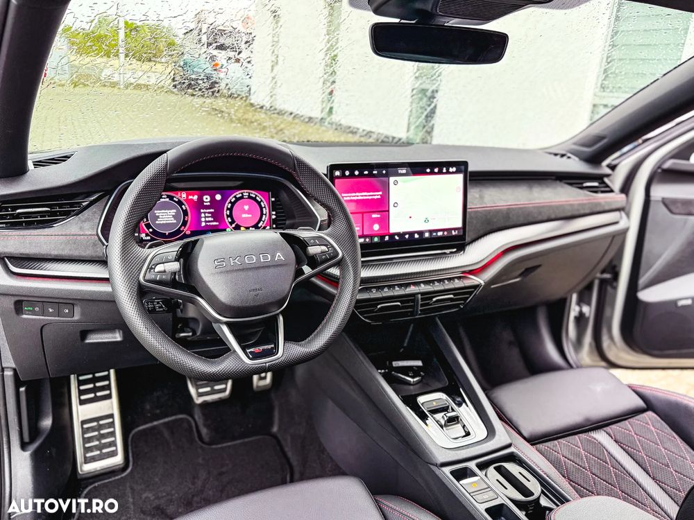 Skoda Octavia 2.0 TSI 265 CP DSG RS - 9