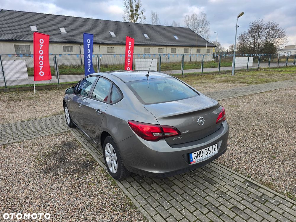 Opel Astra 1.6 Active EU6 - 9
