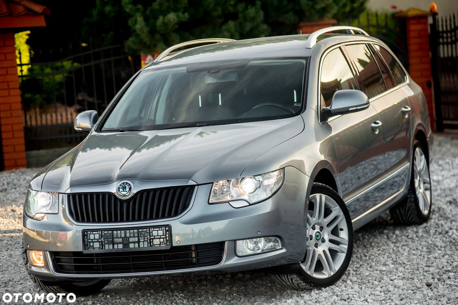 Skoda Superb Combi 2.0 TSI DSG Exclusive - 5