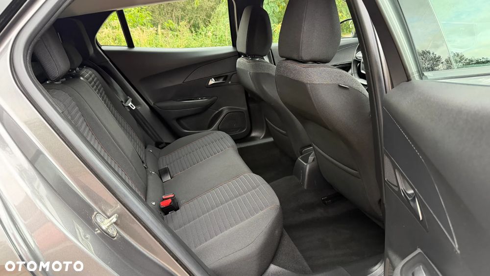 Peugeot 2008 1.2 PureTech Active Pack S&S - 20