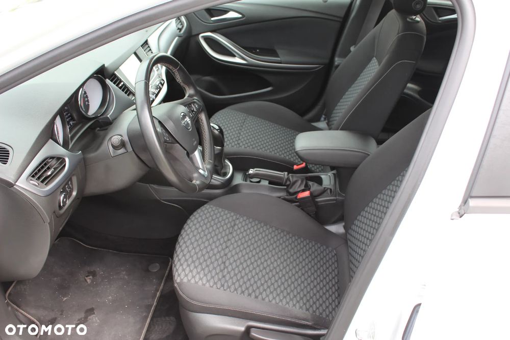 Opel Astra 1.4 Turbo Edition - 19