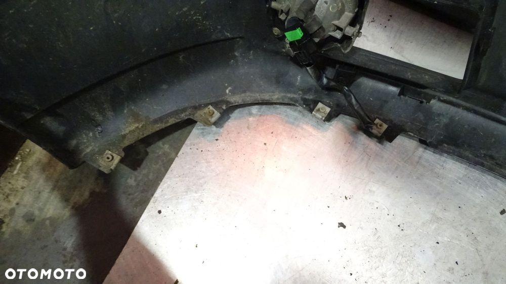 ZDERZAK PRZÓD MAZDA 5 I 2.0 - 22