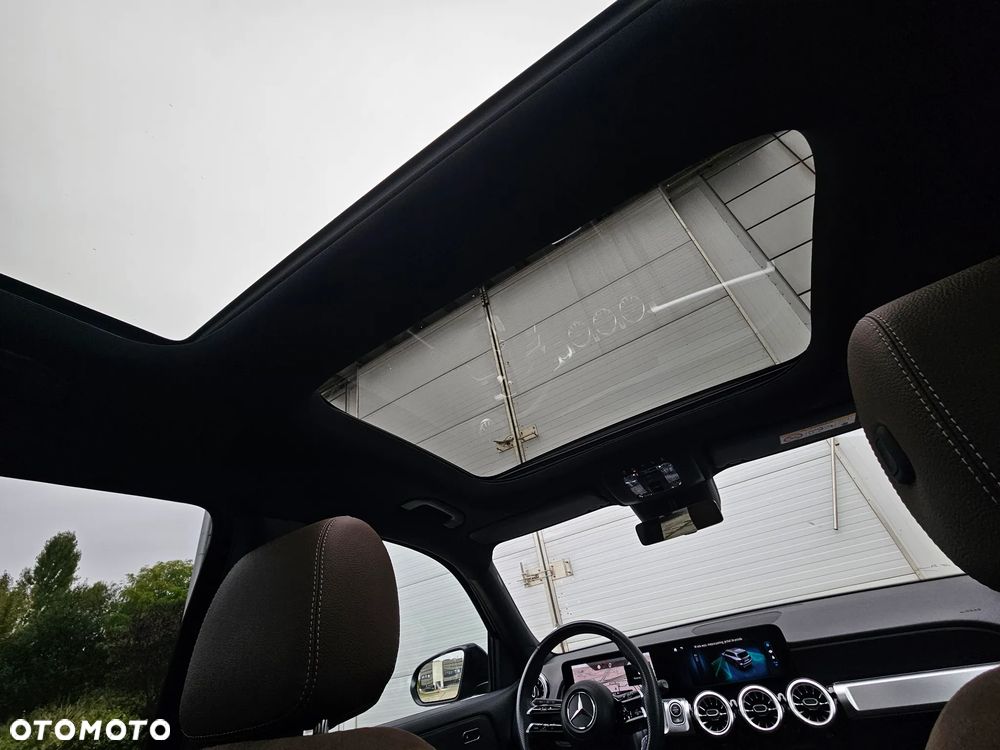 Mercedes-Benz GLB 220 d AMG Line 8G-DCT - 34
