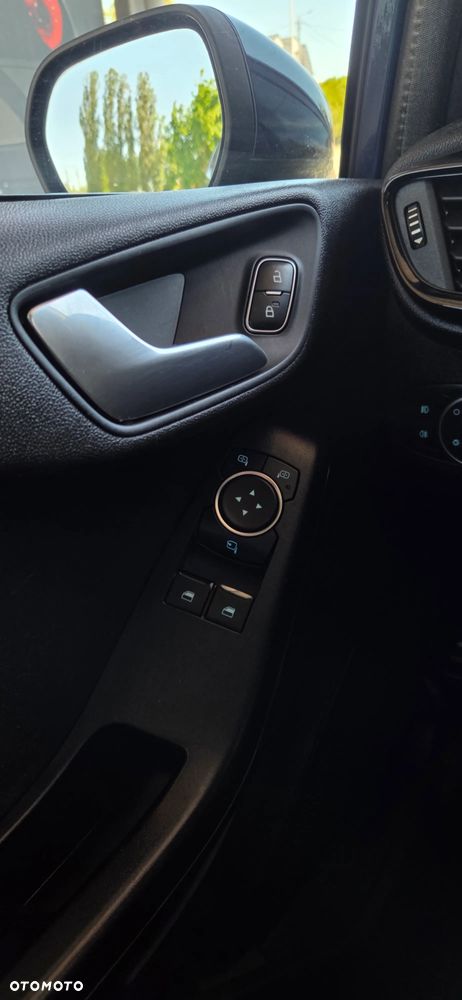Ford Fiesta - 22
