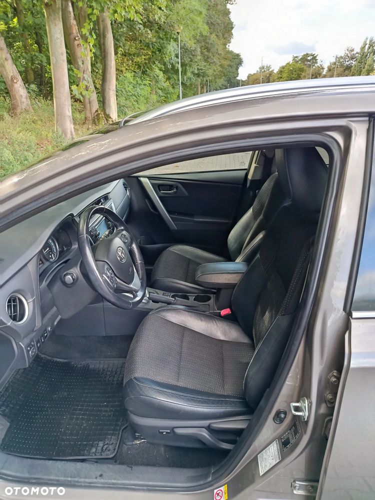 Toyota Auris - 6