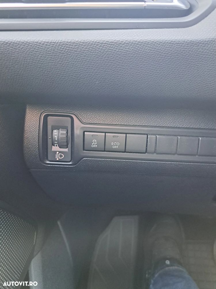 Peugeot 308 - 13