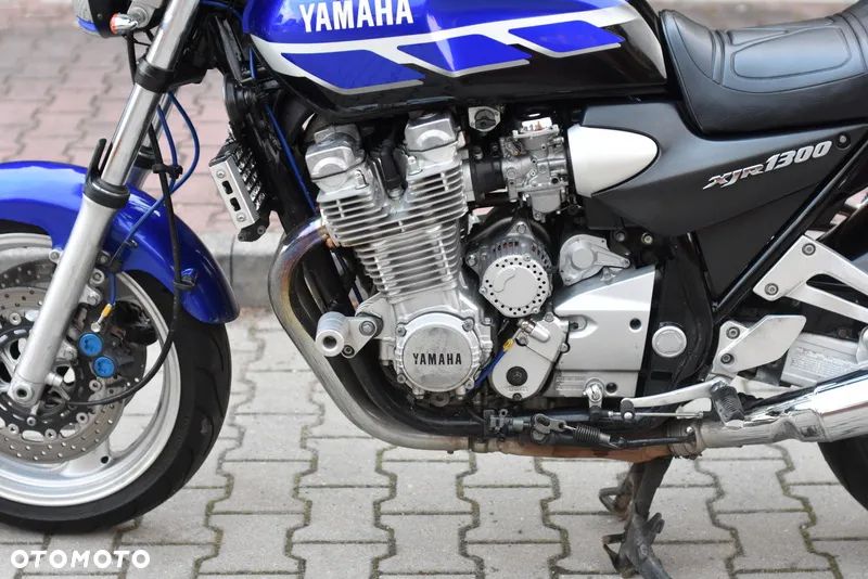 Yamaha XJR - 23