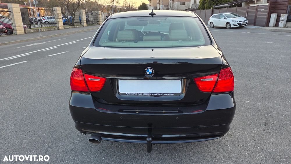 BMW Seria 3 320d DPF - 30