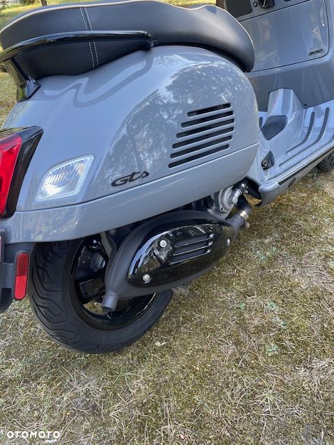 Piaggio Vespa - 5