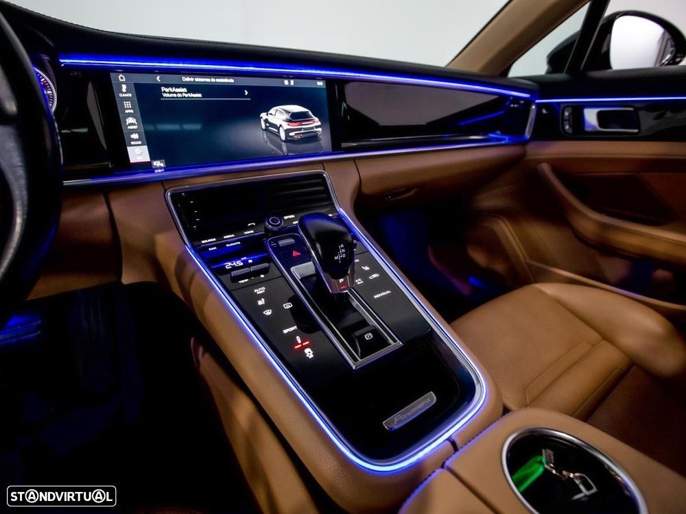 Porsche Panamera Sport Turismo - 31
