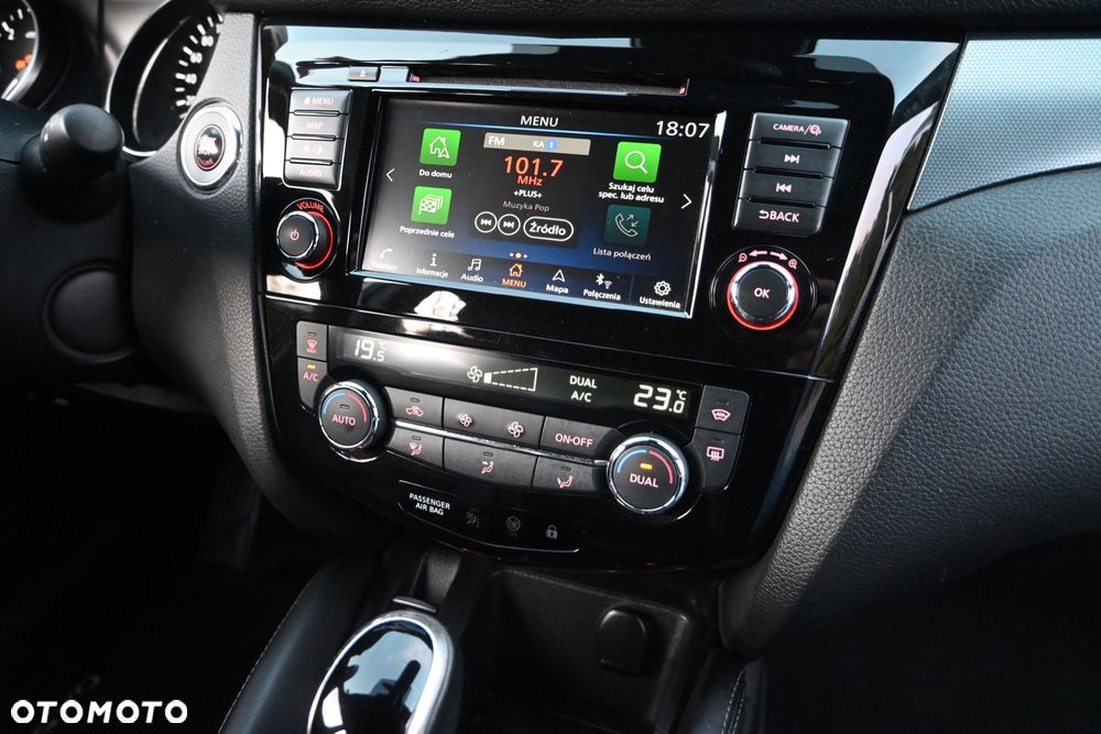 Nissan Qashqai 1.7 dCi 4x4 Tekna+ Xtronic - 23