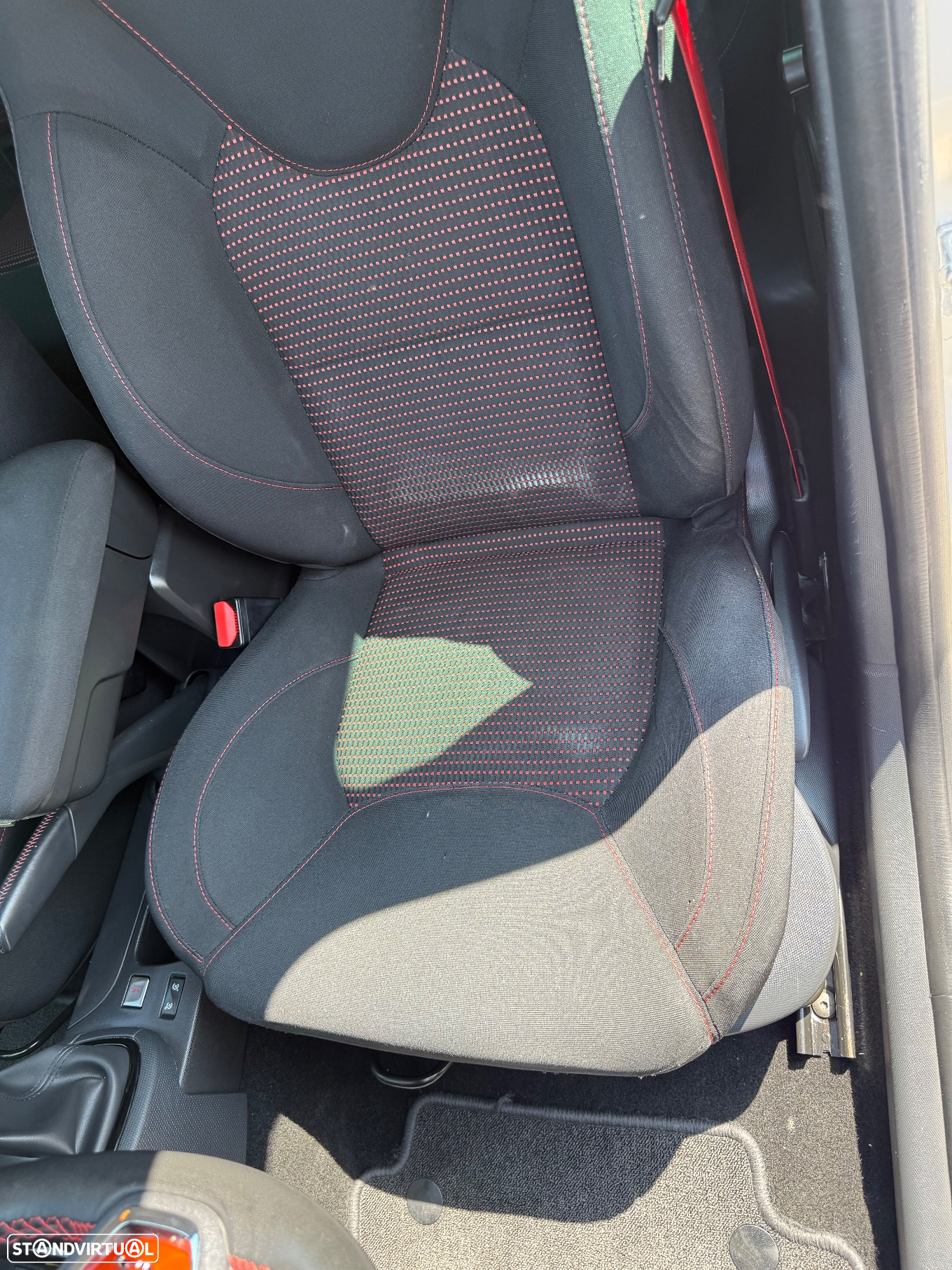 Renault Clio 1.5 dCi Dynamique S - 39