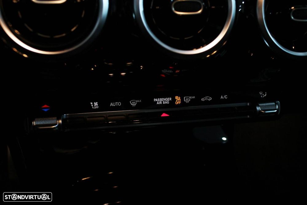 Mercedes-Benz A 180 Limousine d 7G-DCT Progressive - 34