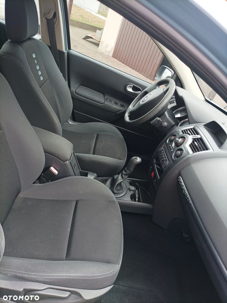 Renault Megane - 12