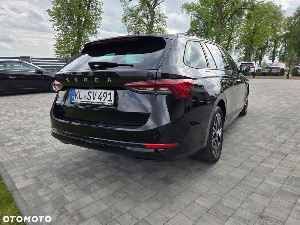 Skoda Octavia 2.0 TDI DSG Clever - 7