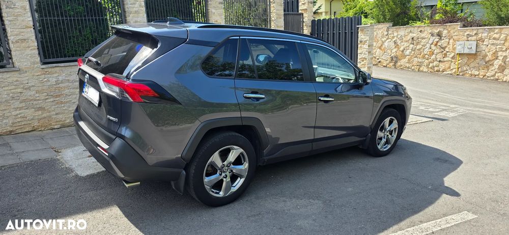 Toyota RAV4 - 4
