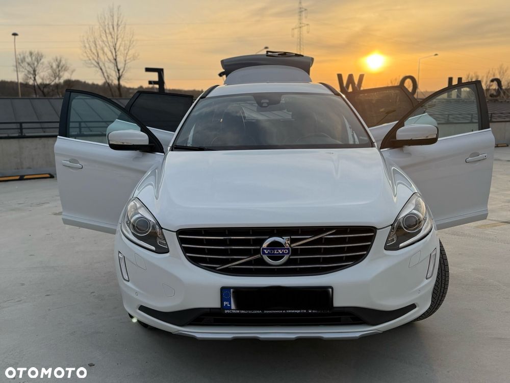 Volvo XC 60 D4 Momentum - 11