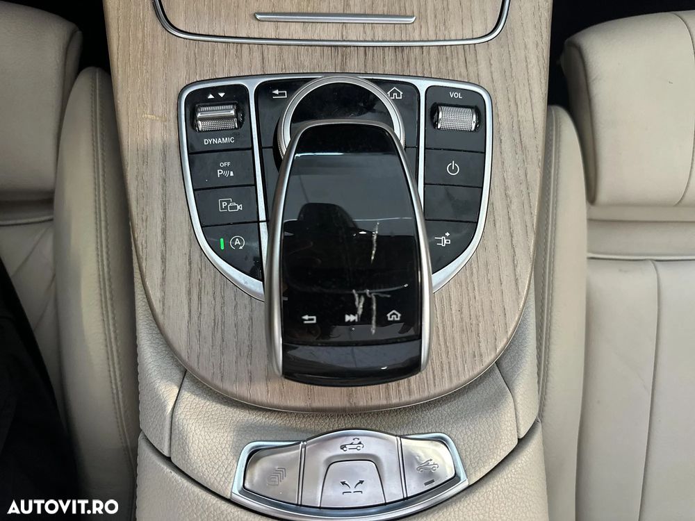 Mercedes-Benz E 220 d Cabrio - 17
