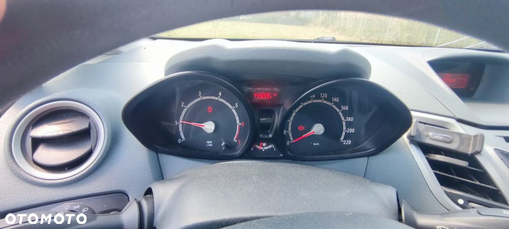 Ford Fiesta 1.25 Trend - 10