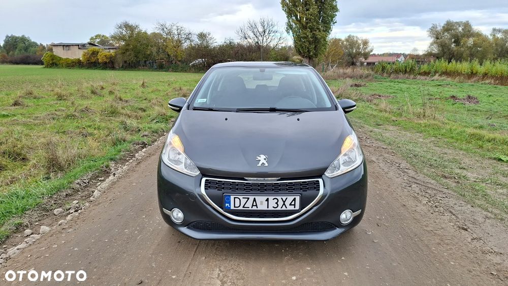 Peugeot 208 - 7