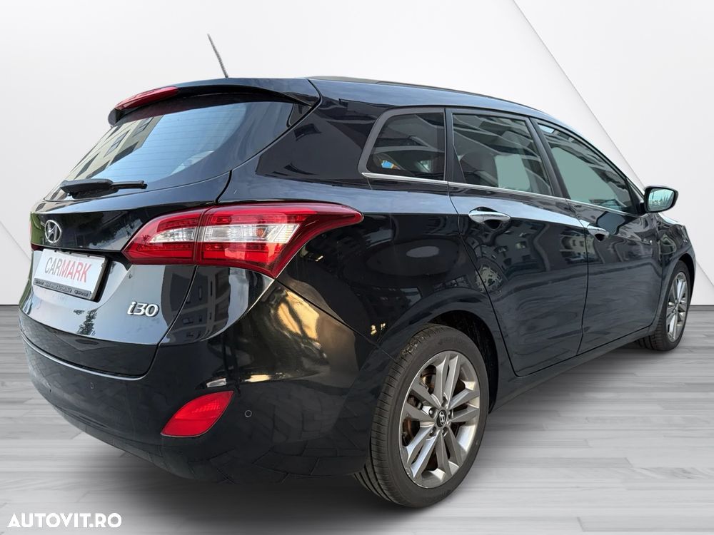 Hyundai i30 1.6 CRDI DCT Premium - 4